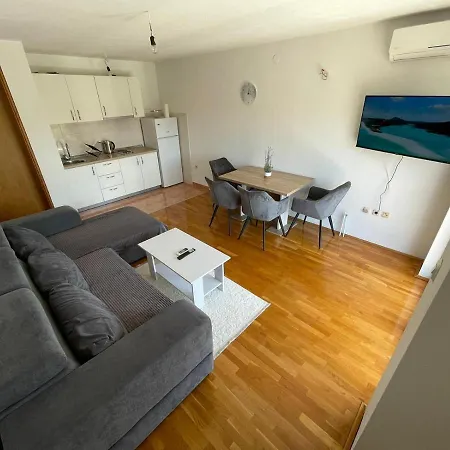شقة Apartman Dunja زادار